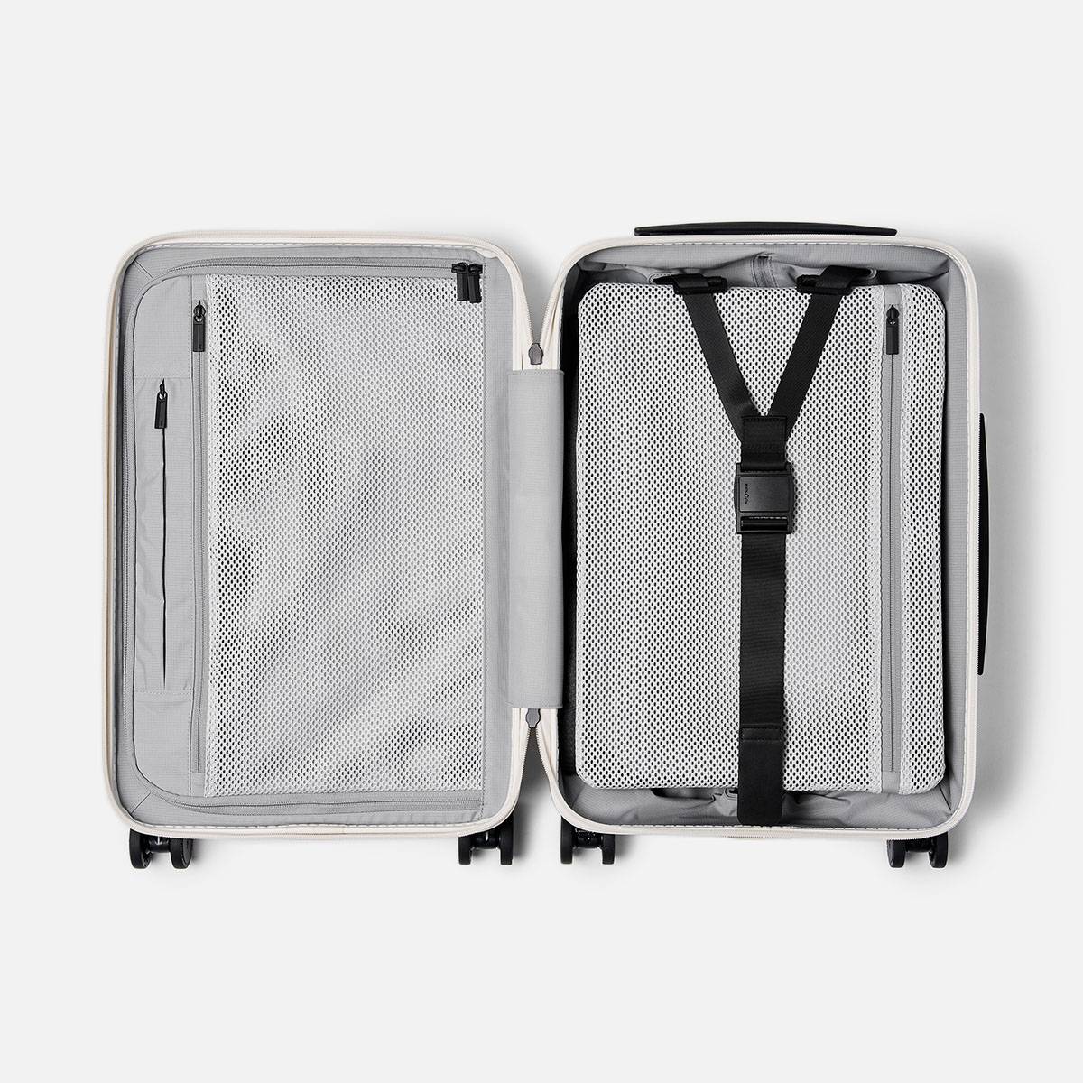Carry-On Max — Fog White view 6