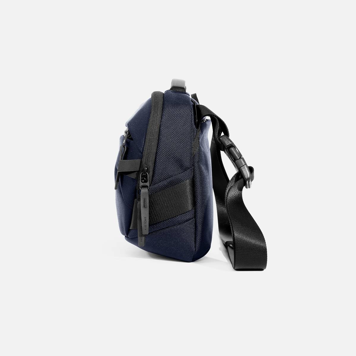 Daily Sling Mk IV Max — Navy view 4