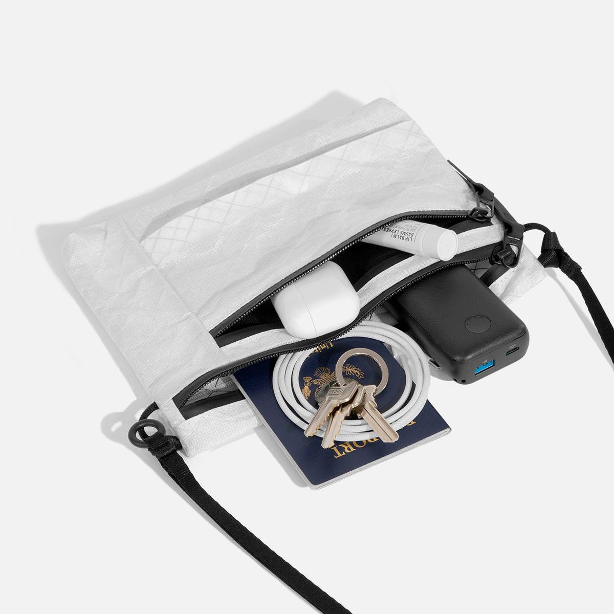 Simple Pouch — White view 6
