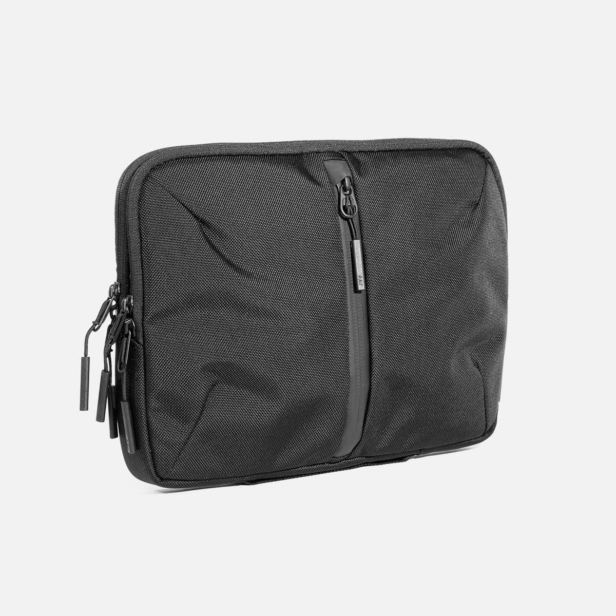 Tech Folio 13" — Black