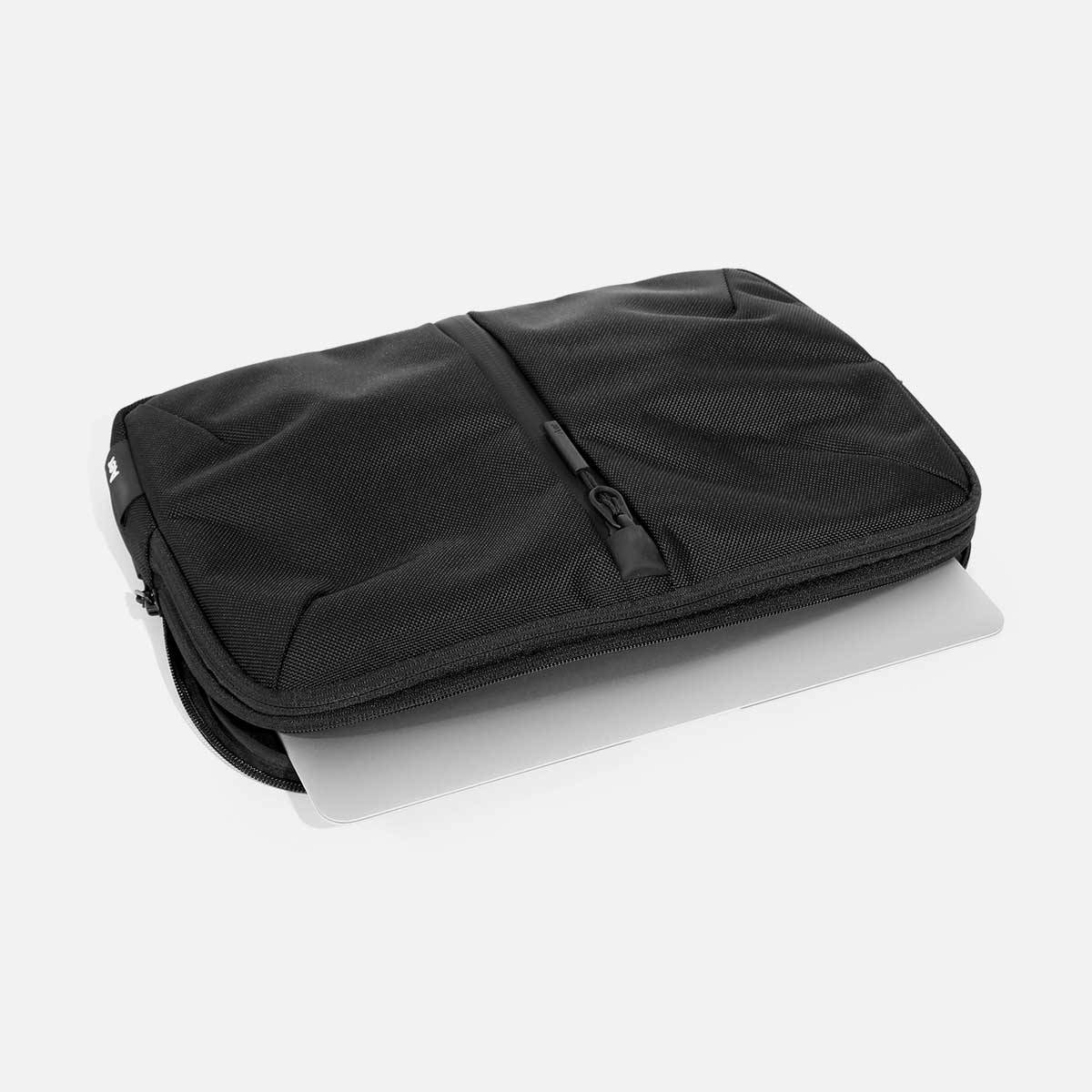 Tech Folio 13" — Black view 7