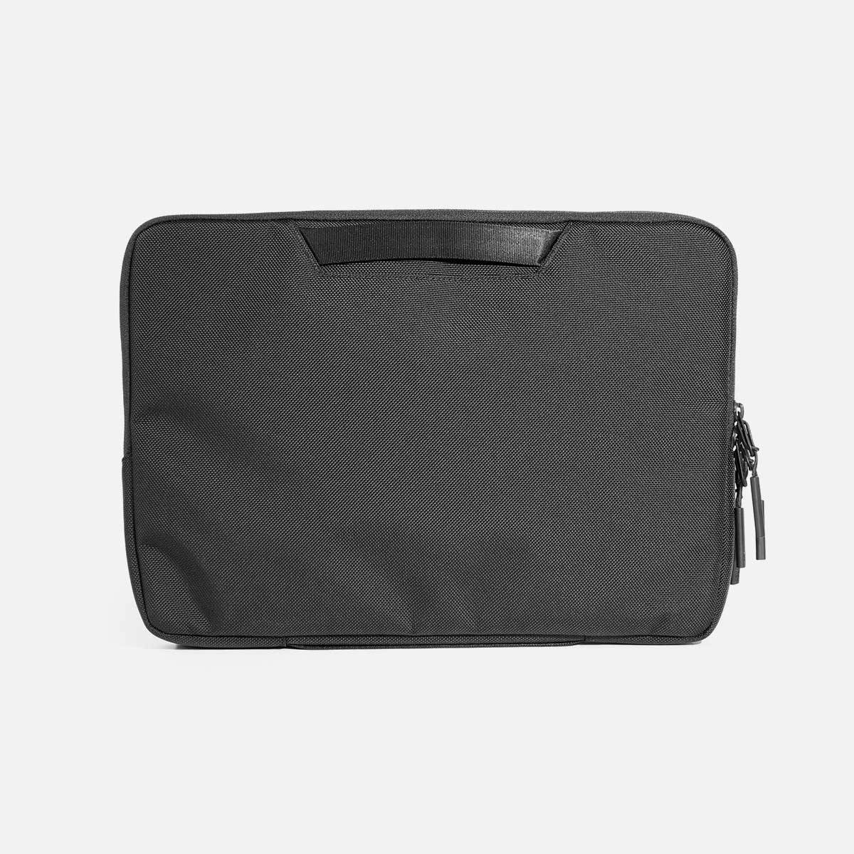 Tech Folio 16" — Black view 5