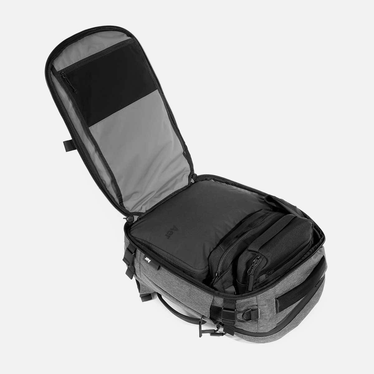 Voyager Pack Mk III Compact — Gray view 7