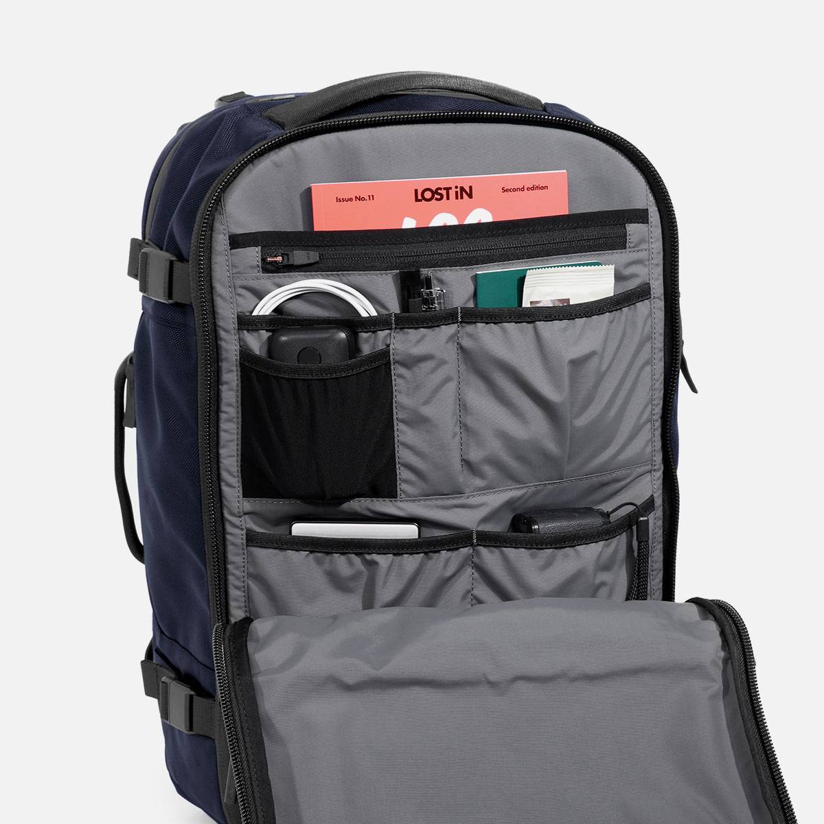 Voyager Pack Mk III — Navy view 2