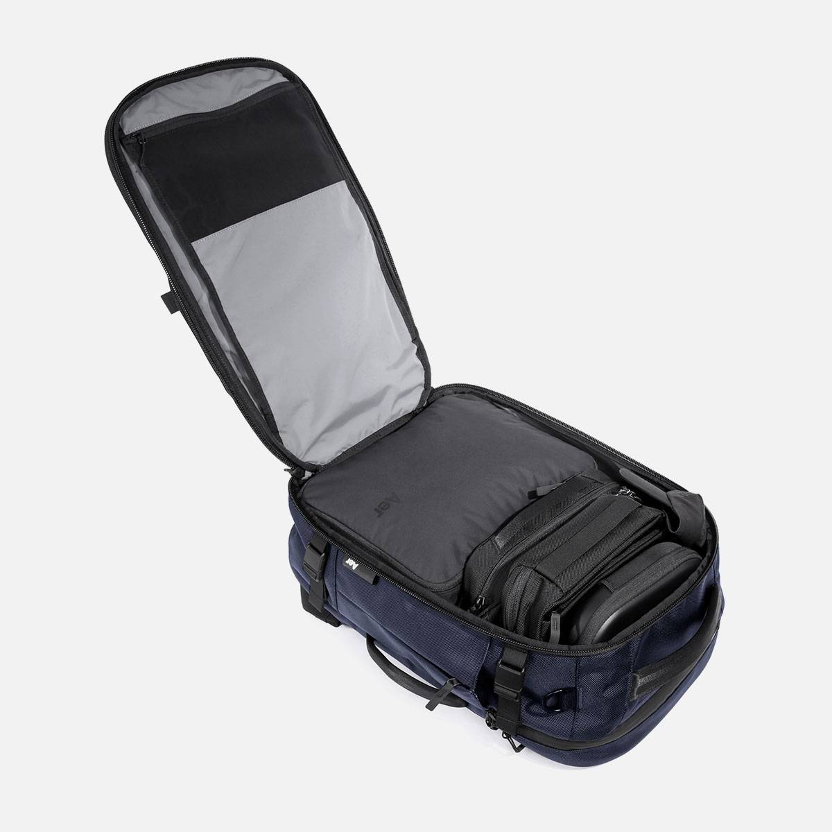 Voyager Pack Mk III — Navy view 6