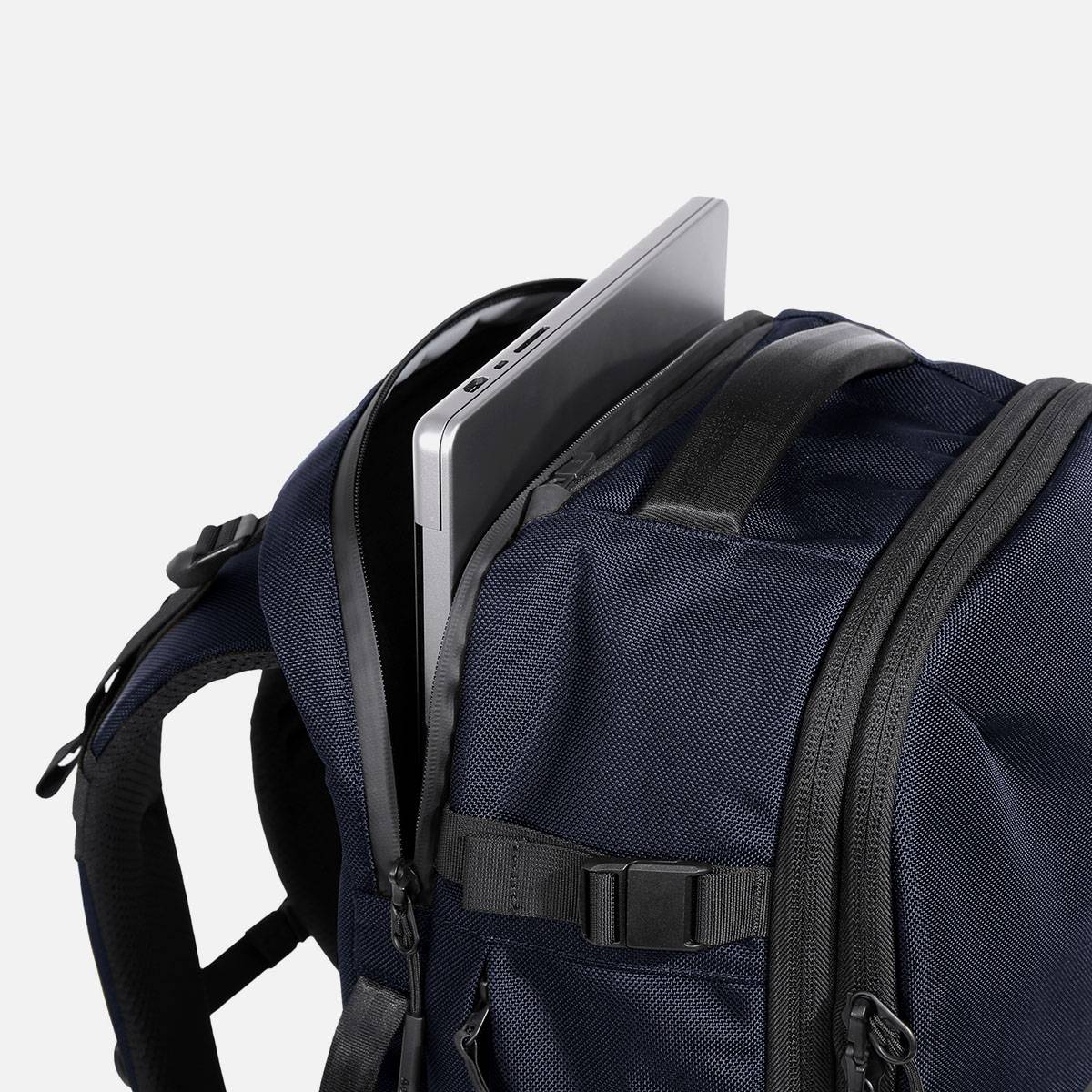 Voyager Pack Mk III — Navy view 7