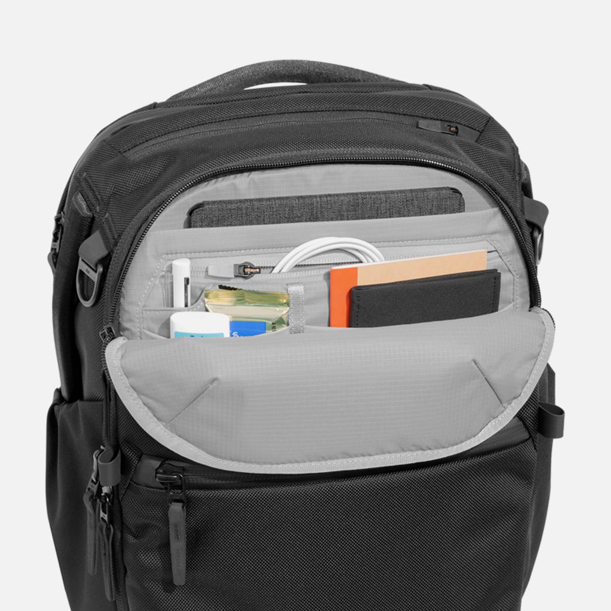 Voyager Pack Mk IV 28L — Black view 3