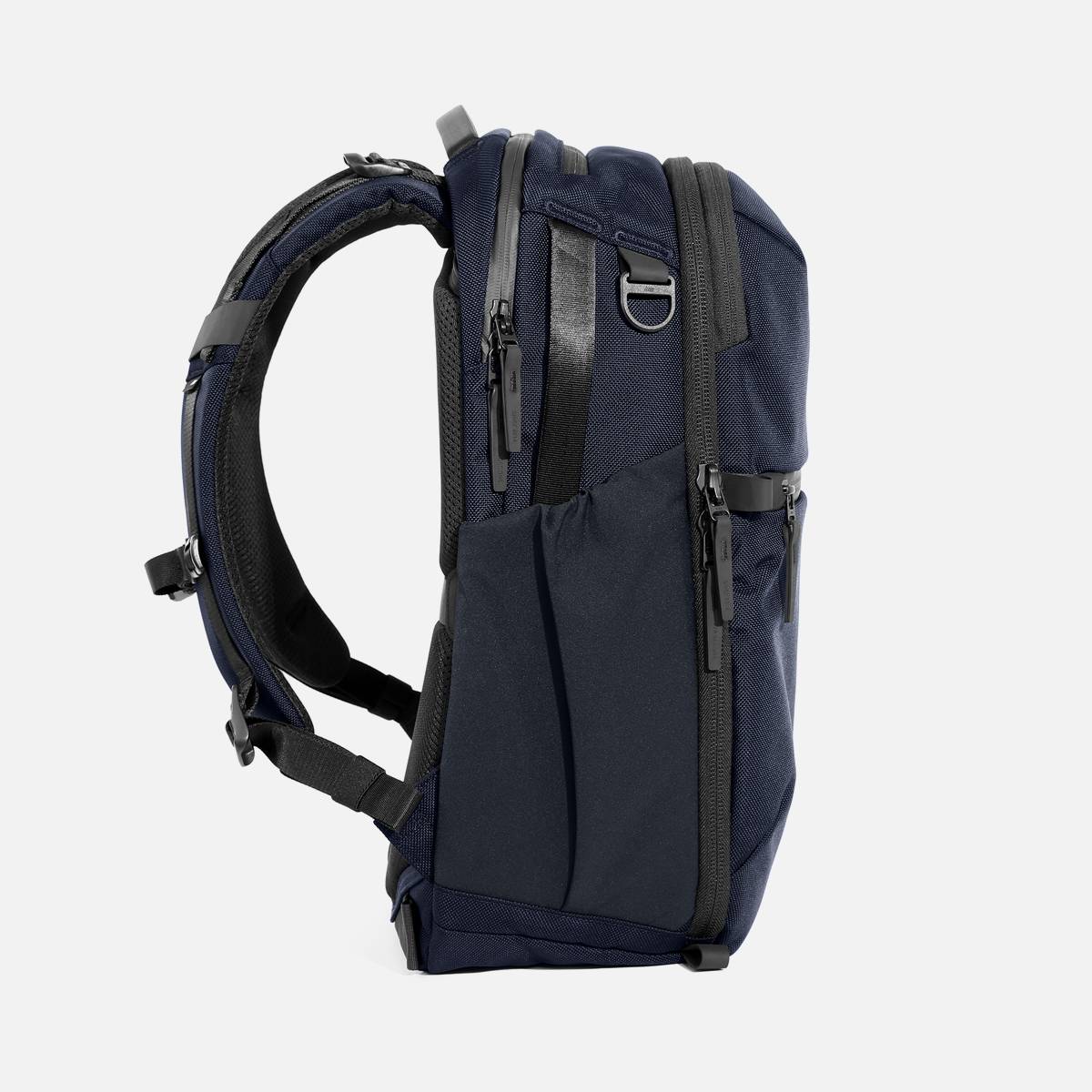 Voyager Pack Mk IV 28L — Navy view 6
